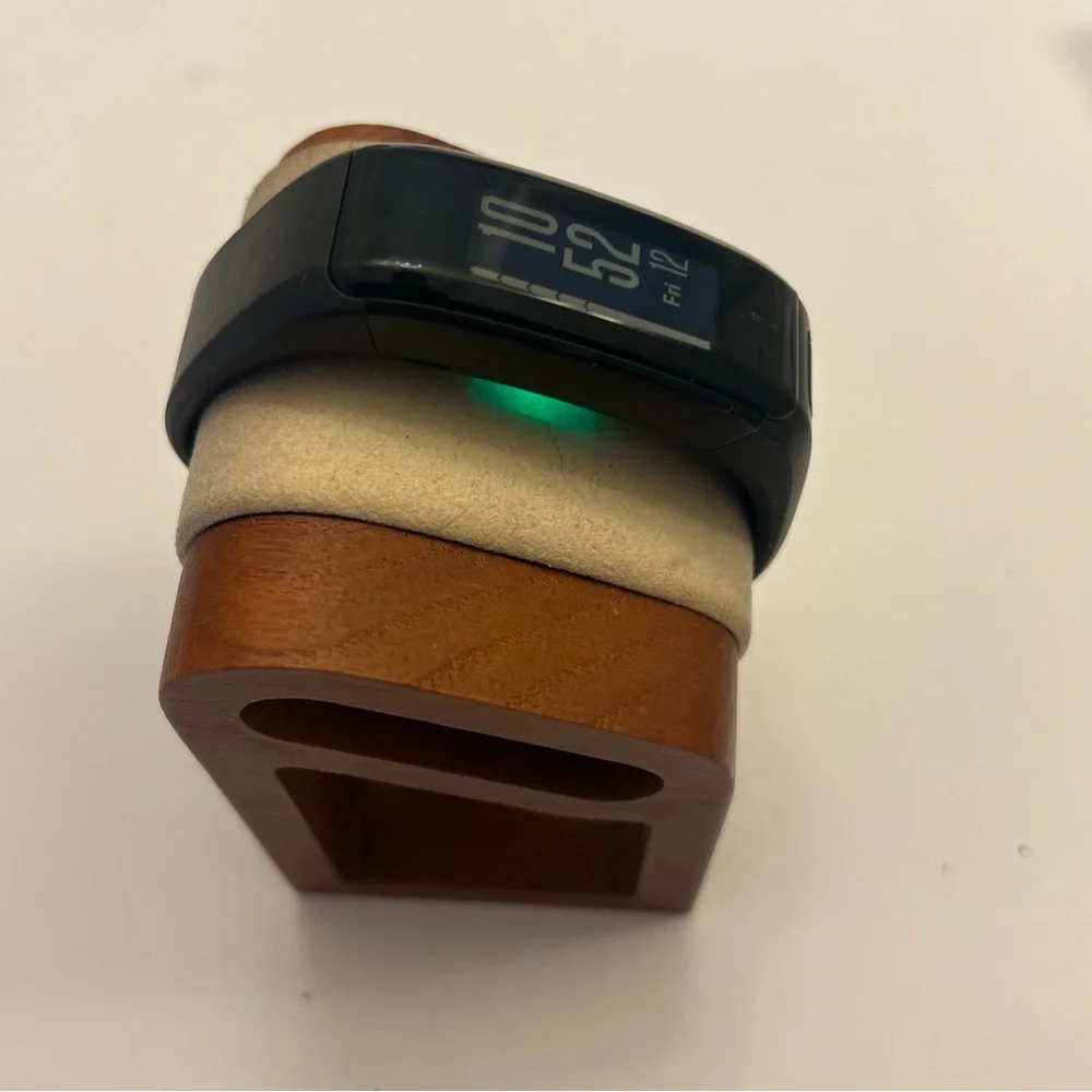 Garmin Vivosmart HR (full set, MSRP 199$)‎